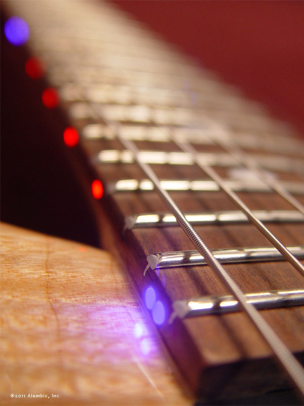 Side LEDs in red with violet